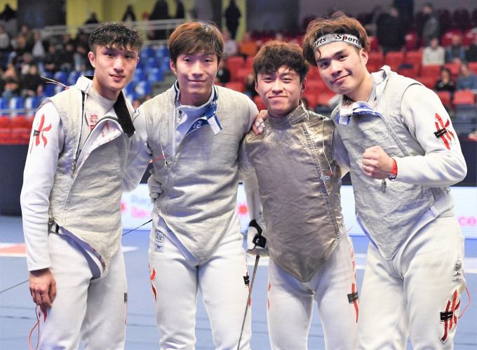 (左起)蔡俊彥、張家朗、吳諾弘、張小倫今早出戰東奧劍擊男子花劍團體賽。