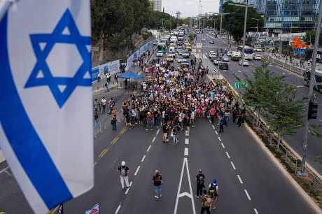 在加沙被哈馬斯扣為人質的以色列人的家屬周二在特拉維夫起步，展開為期共5天遊行。美聯社