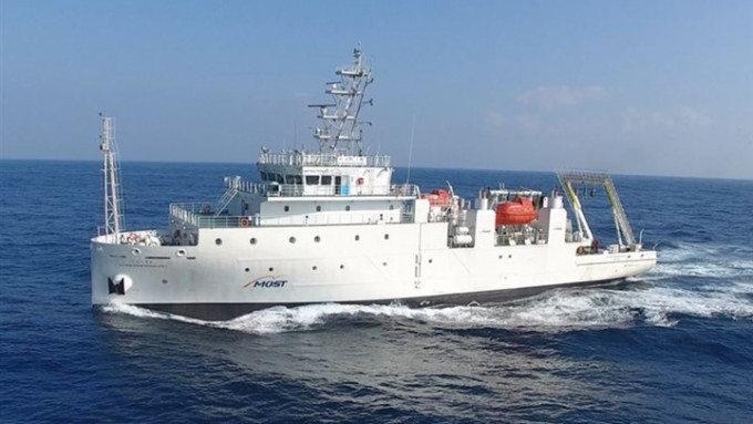 台湾科研船「新海研一号」进行研究期间被日本公务船骚扰。网上图片