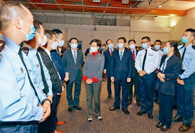 ■特首林郑月娥表示，警队在止暴制乱及防疫工作值得肯定。