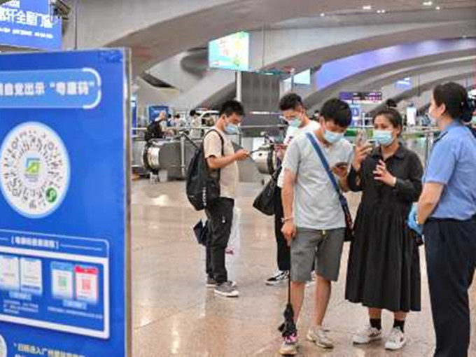 广东爆发新一波的新冠疫情，至今未见放缓迹象。