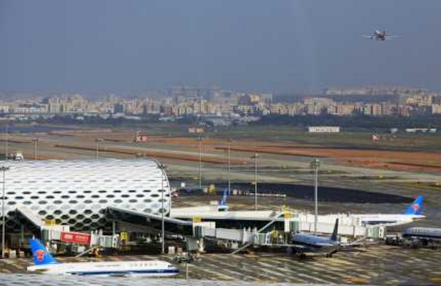 深圳机场将建第三跑道。资料图片
