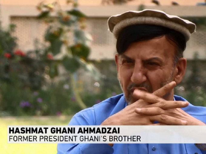 阿富汗流亡總統加尼的弟弟哈希馬特，在喀布爾接受半島電視台訪問。半島電視台片段截圖