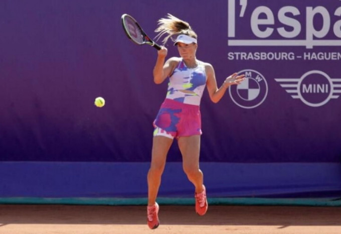施维度莲娜打入斯特拉斯堡网赛八强。网上图片