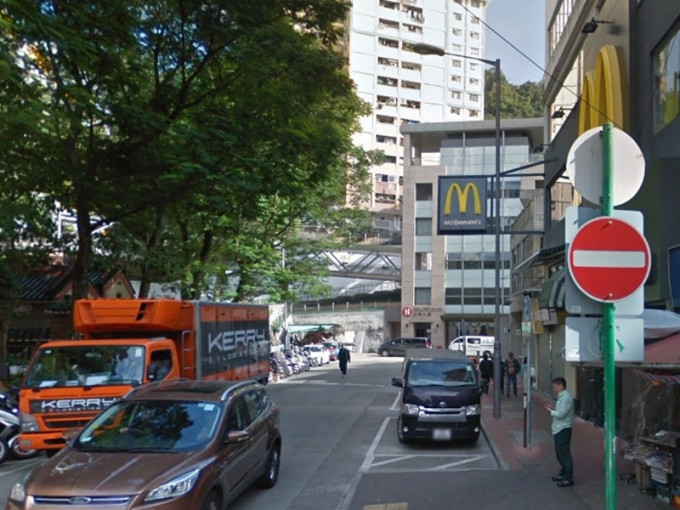 筲箕灣東大街東輝大廈麥當勞。網圖