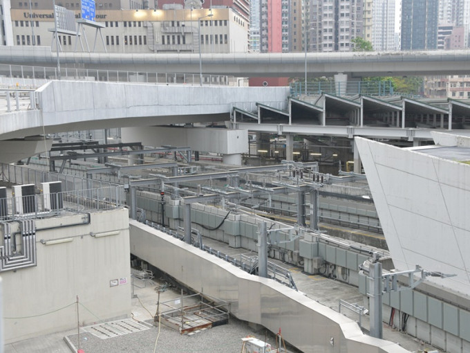 沙中线红磡站被揭发剪短月台层板钢筋等工程问题。资料图片