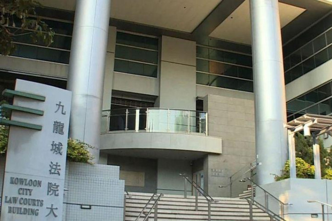 兩被告今在九龍城裁判法院被判監6個月，緩刑15個月。 資料圖片