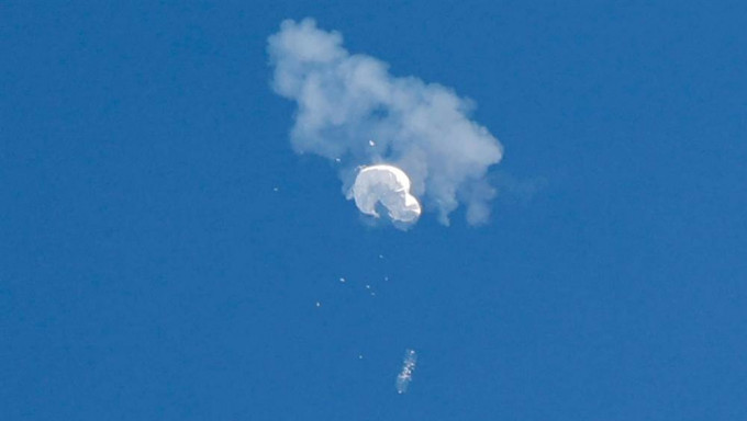 夏威夷上空發現不明氣球，圖為早前被美軍擊落的偵查氣球。路透資料圖