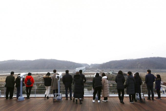 從南韓坡州市觀看亭觀看朝鮮。AP