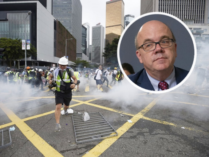 麦戈文(小图)指本周将提出《香港人权与民主法案》。