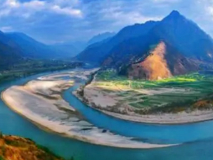 中國擬在雅魯藏布江下游實施水電開發，規模相當於3個三峽電站。網圖