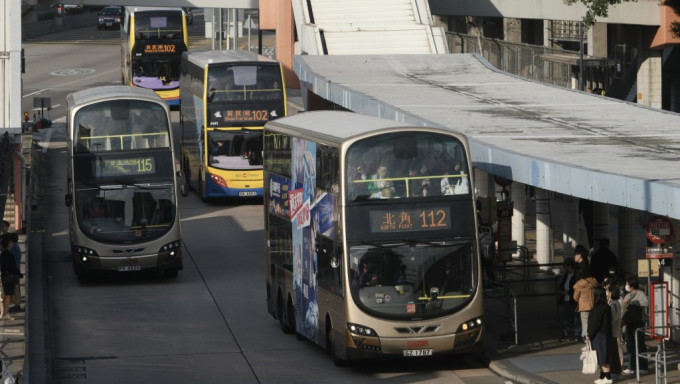 巴士加價︱市民稱無奈接受  有人直言未來北上改搭港鐵