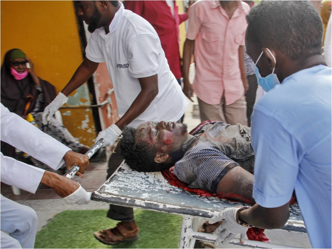 索马里总统府附近出现汽车炸弹袭击，多人死伤。AP