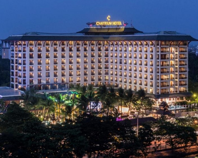 缅甸皇家湖皇宫酒店。网上图片