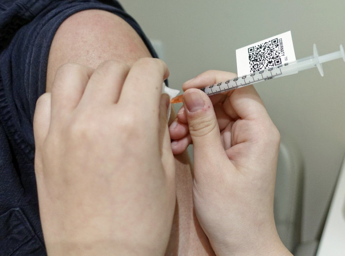 中银人寿夥医思健康提供「免费新冠疫苗接种前健康评估」。资料图片