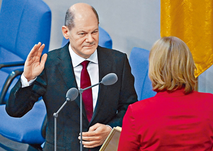 肖爾茨周三到德國國會宣誓就任總理。