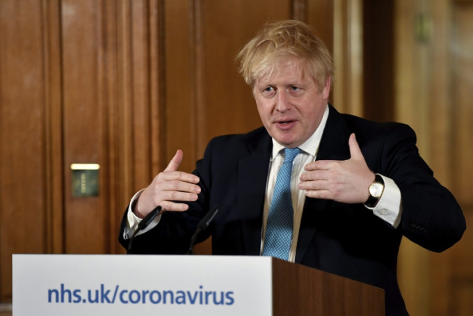 首相约翰逊形容新型冠状病毒是「隐形敌人」，不过有信心疫情可以在未来12周内得到控制。AP