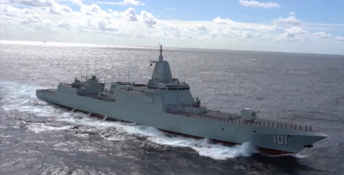 中國證實中俄海軍首次海上聯合巡航。央視截圖