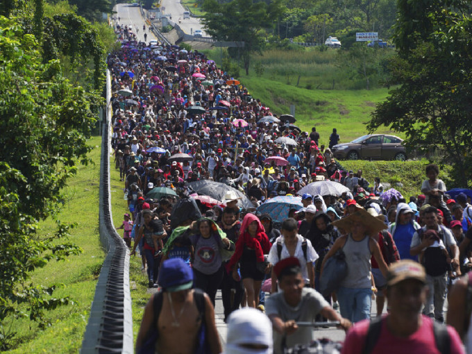 大批墨西哥人計畫趁美國重開邊境，進入當地尋求庇護。 （美聯社）