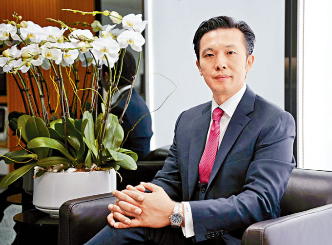 曾氏集團董事長曾沛霖期望香港盡快通關，避免失去作為國際金融中心的優勢。