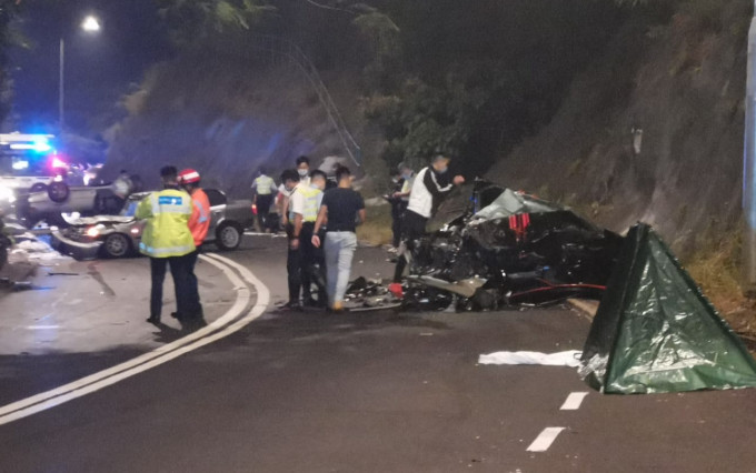 新娘潭路晚上發生3車相撞意外，事件中一人當場死亡。