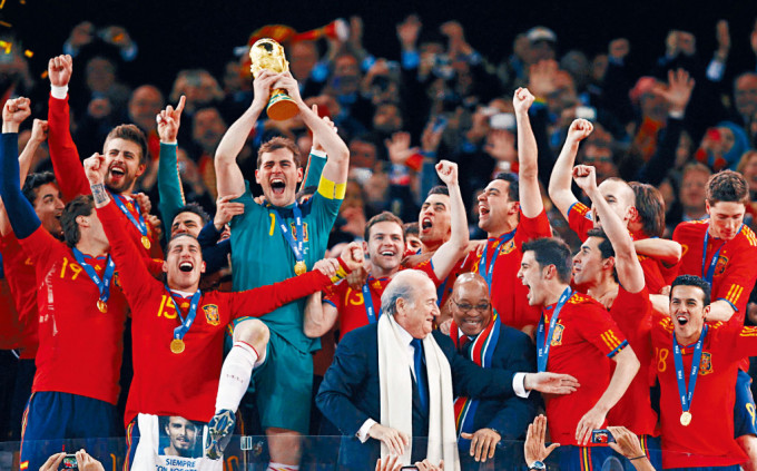 西班牙在2010年贏得世界盃冠軍，成就輝煌。