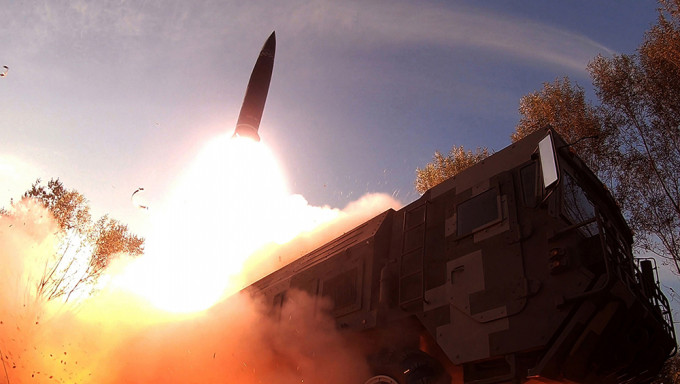 北韓連續兩日發射導彈挑釁。AP