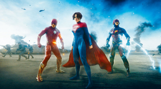 《閃電俠》新宣傳片見兩個閃電俠及女超人登場。