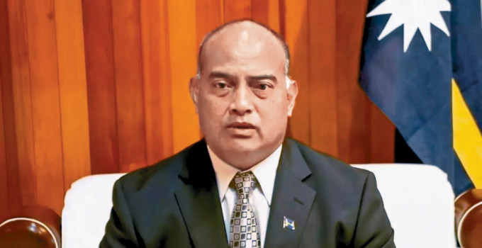 瑙魯總統宣布與台灣斷交。
