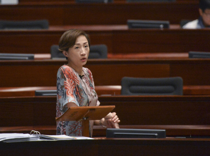 陳淑莊以香港立法會議員身份出席。資料圖片
