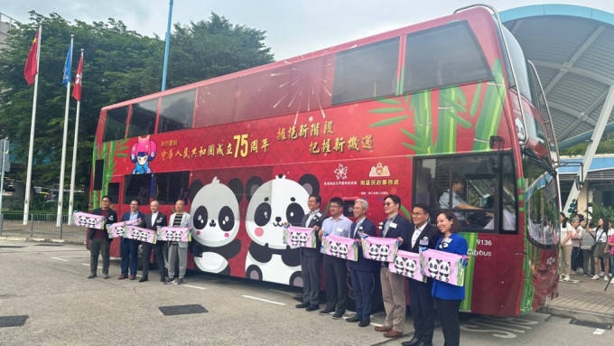 南區「迎國慶 遊南區」系列活動啟動，南區三條特色旅遊線打頭炮 。常彧璠攝