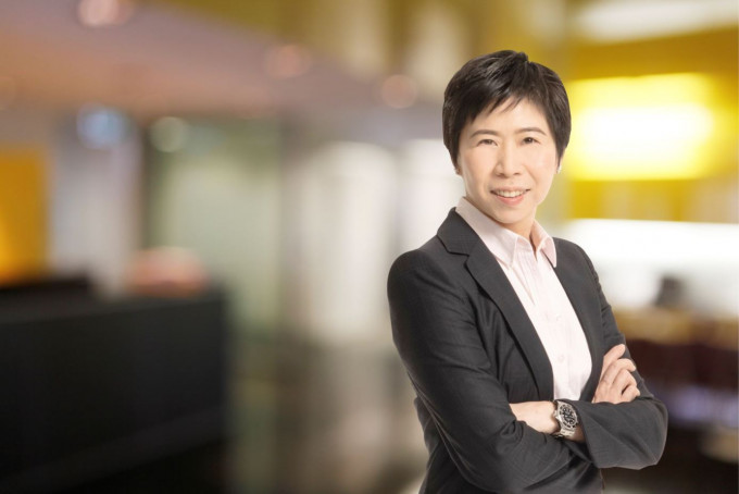 黎漢群擔任第一太平香港住宅發展及投資部高級董事。