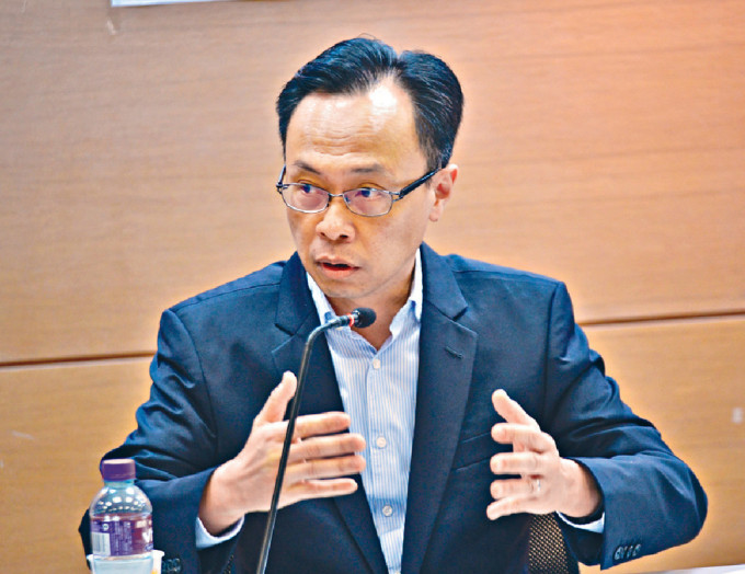 聶德權指當局會更新《基本法》測試考核內容，並把《香港國安法》納入考核範圍，於2022年推行。資料圖片