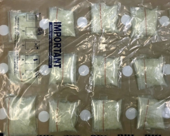 警方於旺角舉行反毒品行動，檢獲52萬元冰毒拘捕三名男女。警方圖片