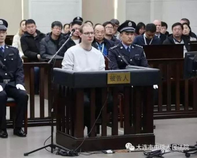 谢伦格伯昨日重审被改判死刑，律师指极不寻常。大连市中级人民法院。