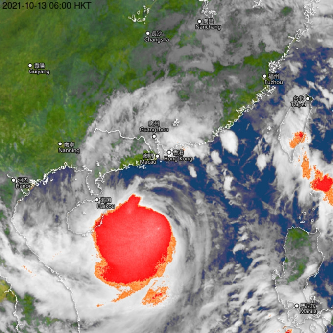 10月13日上午6时的日本气象厅向日葵8号卫星图像，显示圆规的强对流（红色部分）旺盛。天文台