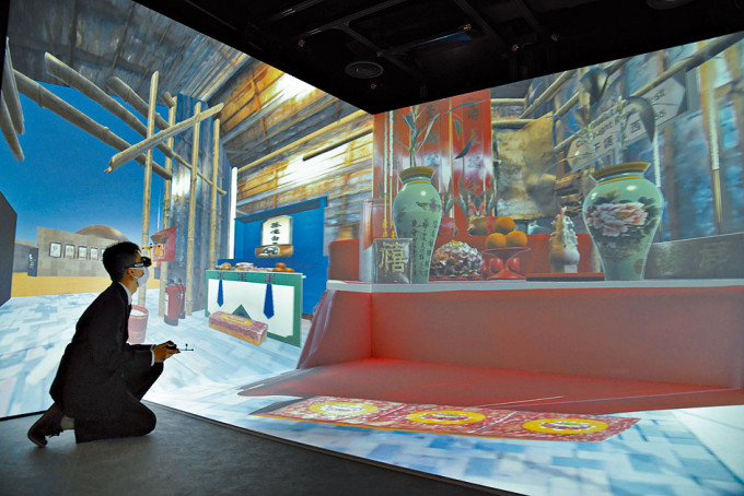 通過沉浸式VR系統，參觀者可置身盂蘭勝會現場，了解設置和結構。