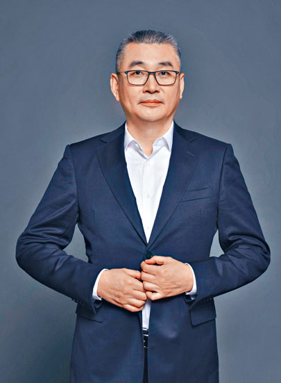 執行董事朱葉青表示，該公司坐擁近19億現金，短期無融資需要。