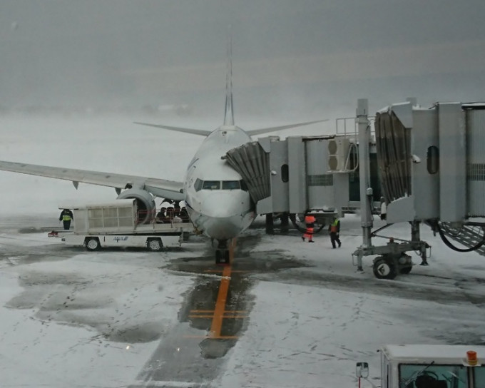 北海道受暴雪吹襲，多班航班取消。Twitter圖片