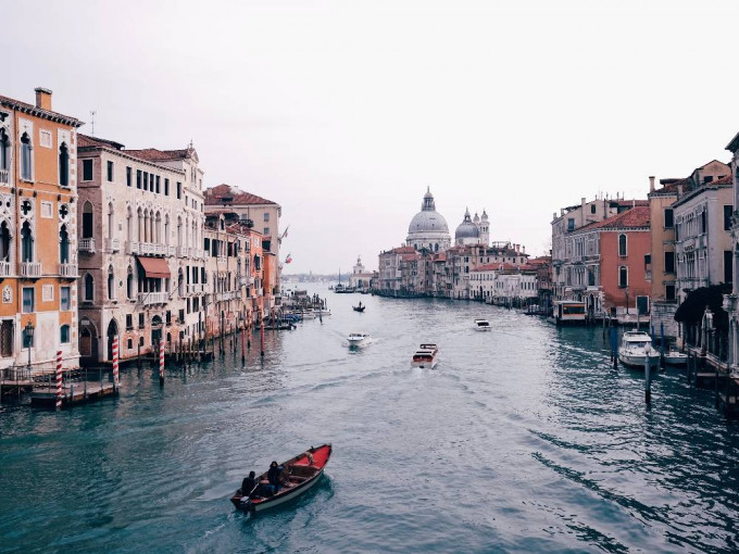 威尼斯在1987年被聯合國教科文組織列為世界遺產。unsplash圖片