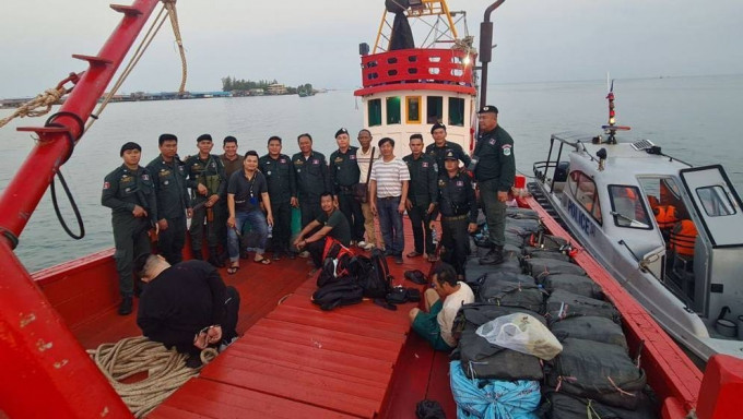 柬埔寨破獲特大海上走私毒品案，5名台灣男子被捕。 柬中時報