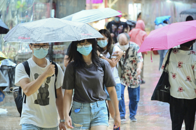 天文台預測，下周本港有驟雨及雷暴。 資料圖片