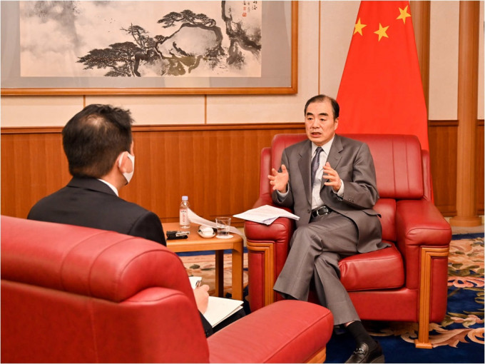 中国驻日大使孔铉佑接受《朝日新闻》专访，称希望两岸和平相处。中国驻日本大使馆图片