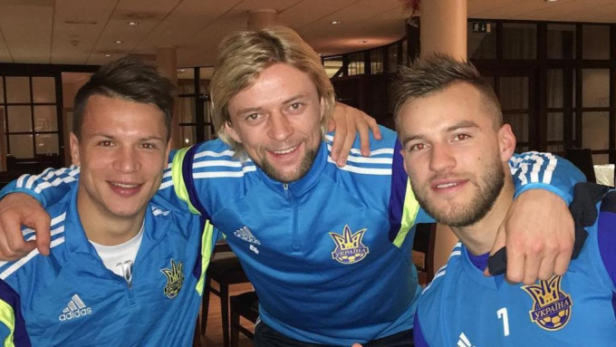 乌克兰足总将泰摩斯卓克(中)除名。泰摩斯卓克Instagram图片