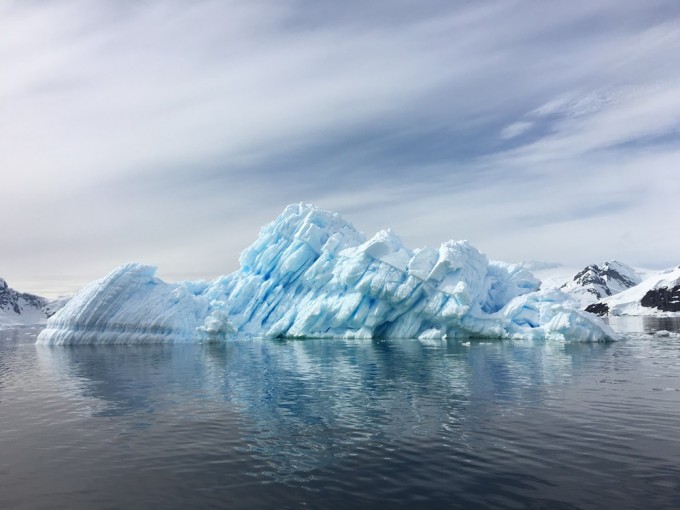 联合国指南极大陆去年曾录得摄氏18.3度高温。Unsplash示意图