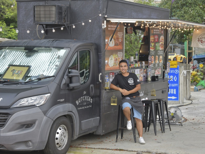 Leo的美食车现时长泊在大埔芦慈田，专做街坊及熟客生意。