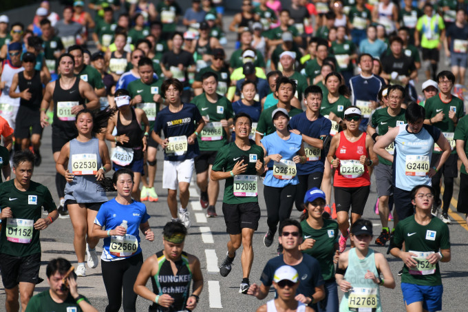 复办的渣打香港马拉松，吸引不少市民参加。