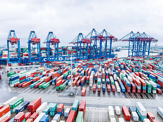 中遠海港公布，收購托勒奧特碼頭35%股權，作價6500萬歐羅。