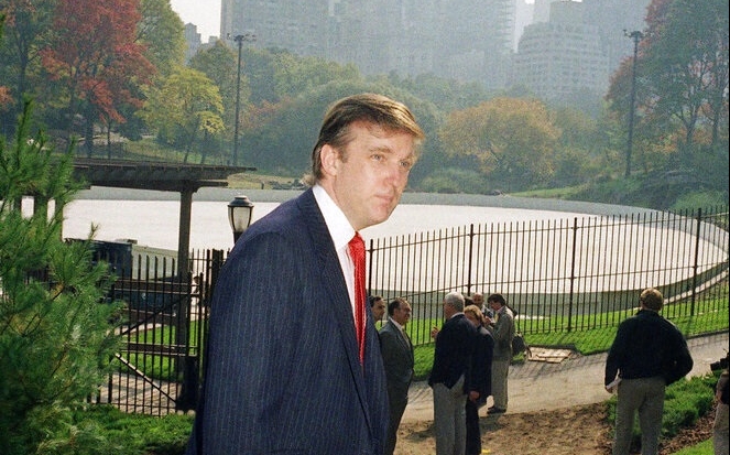 特朗普1986年現身紐約中央公園。AP圖片