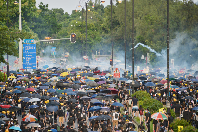 國務院新聞辦公室今日下午會就香港問題舉行吹風會。 資料圖片